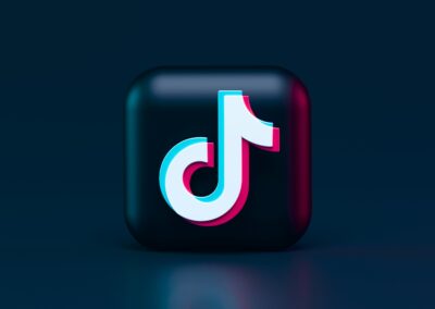 The 5 Secrets to Going Viral on TikTok 👂🏽
